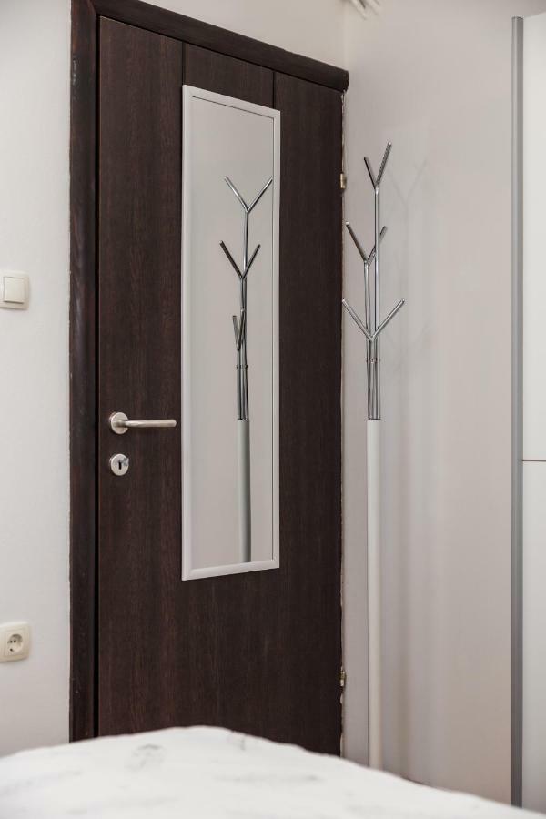 Apartman Javor Apartamento Otočac Exterior foto